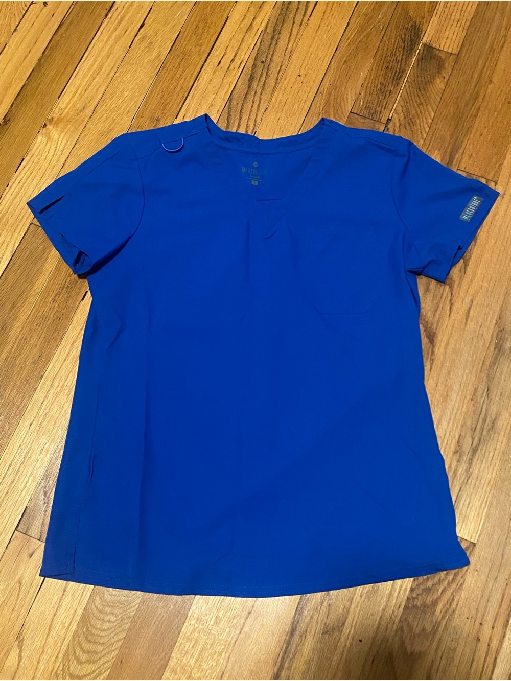 Med Couture Insight Royal Blue V-Neck Scrub Top Tuckable Size S